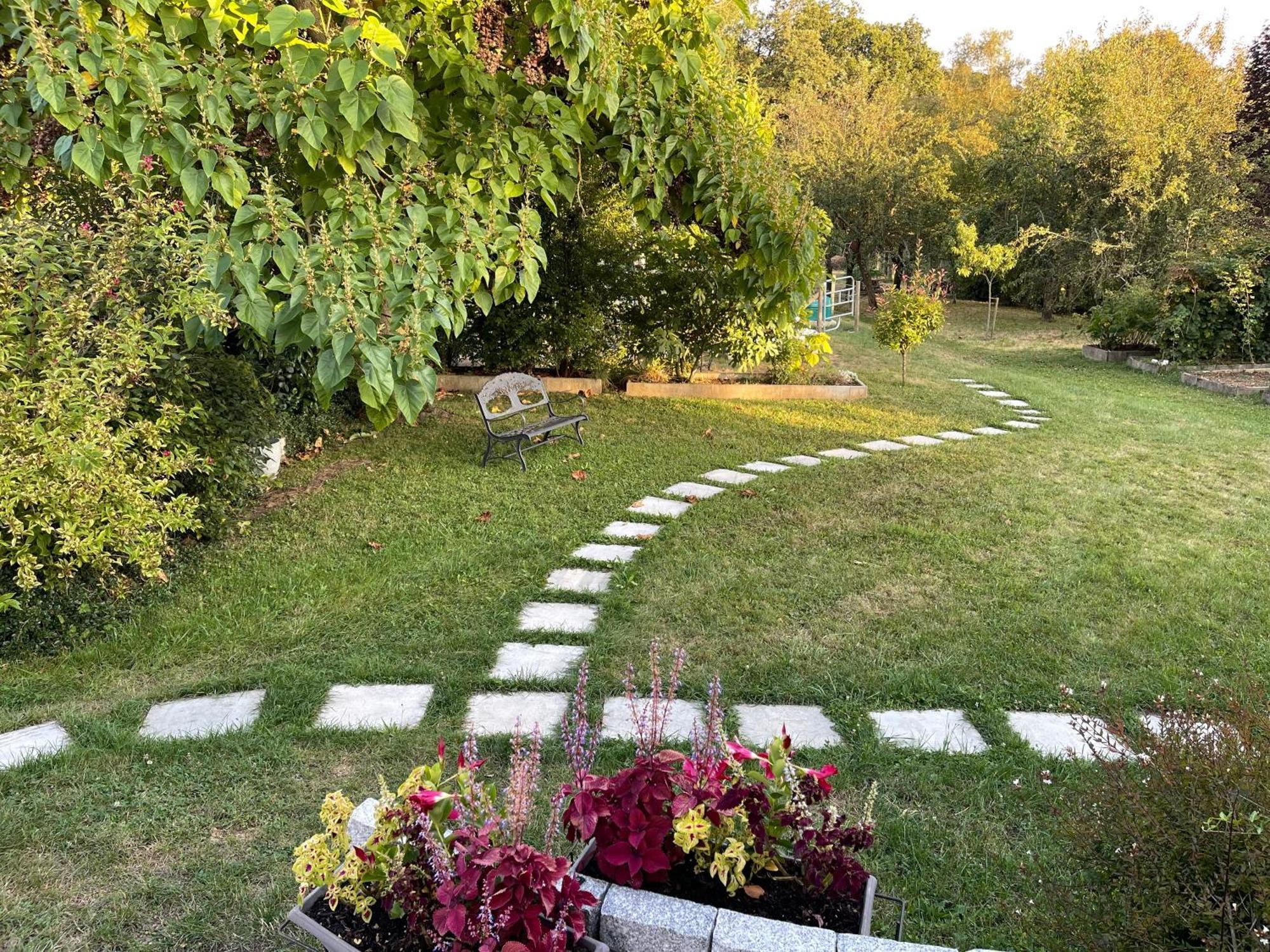Отель Tulipes Et Cetera Waldighoffen Экстерьер фото